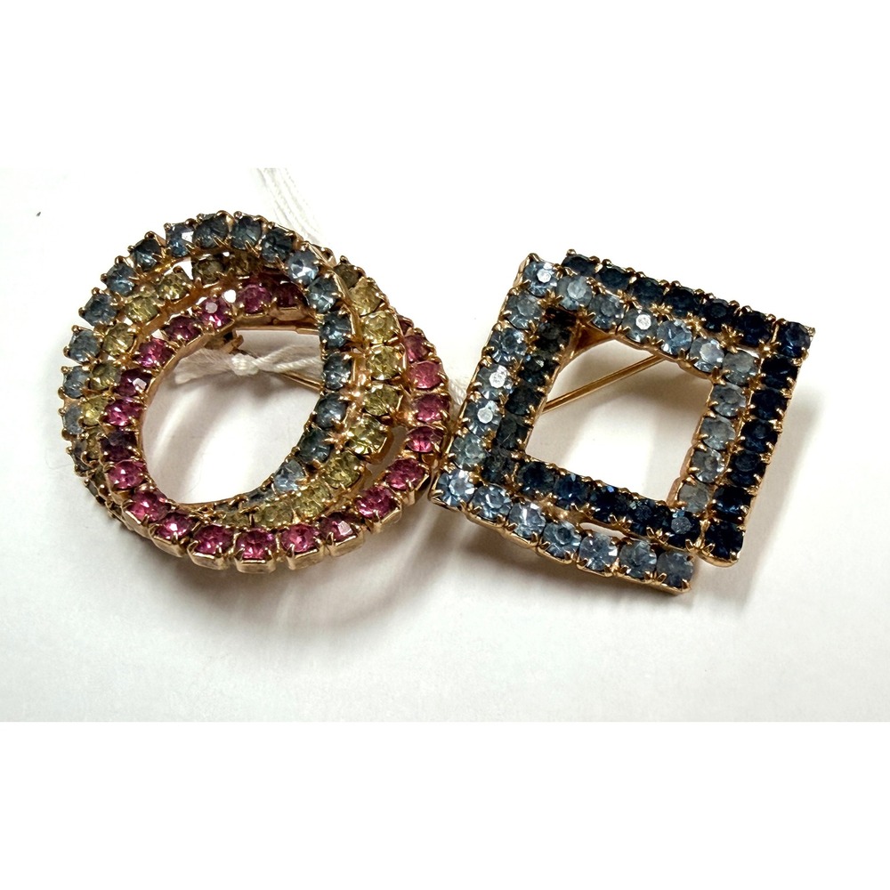 Vintage multi color round and square brooches EUC